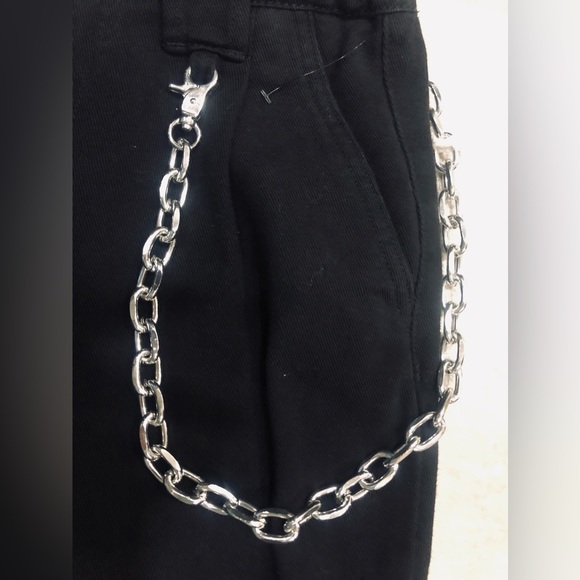 🎉HP🔥HOT TOPIC🔥Black Denim Chain Jogger Pants🔥Measurements in Pics🔥 - Picture 13 of 15